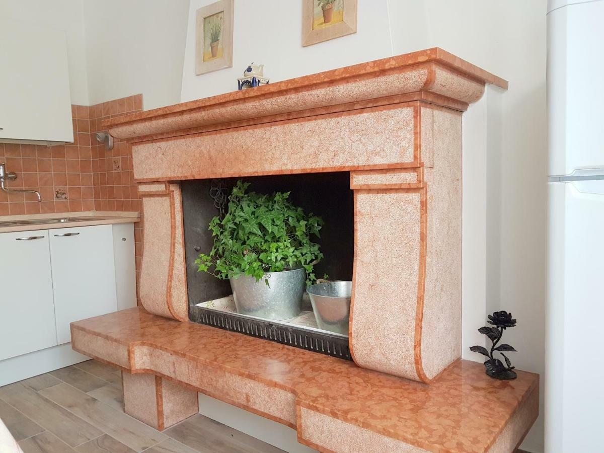 Appartement A Casa Di Clementina à Raffa Extérieur photo